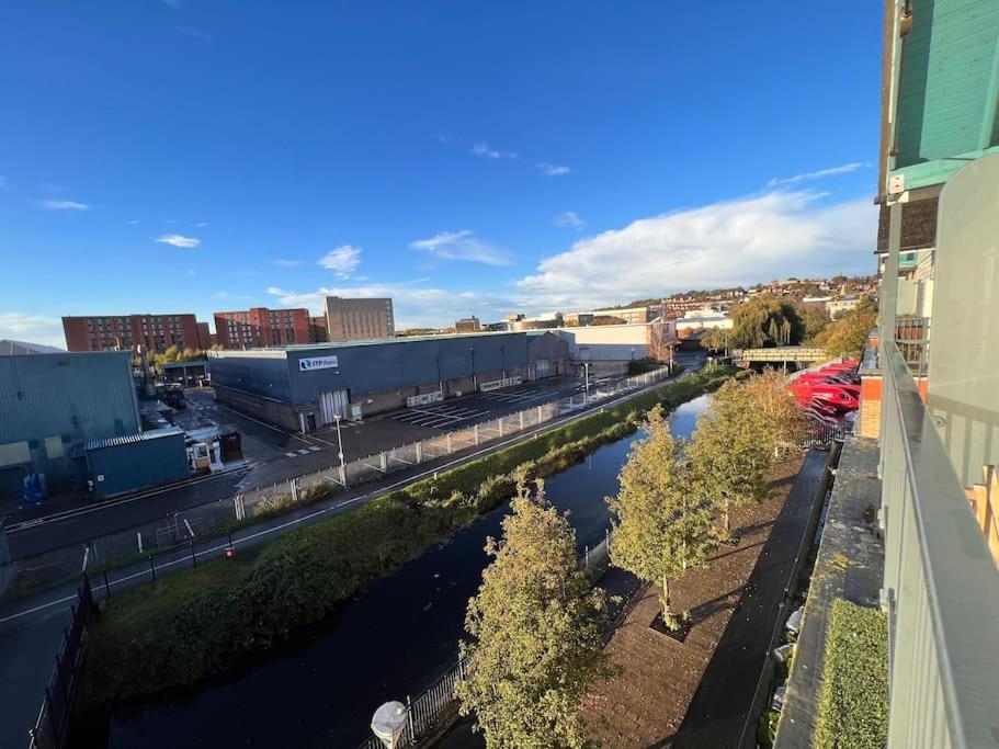 Apartamento Lincoln View Sleeps 4 Balcony Self Check-In Exterior foto
