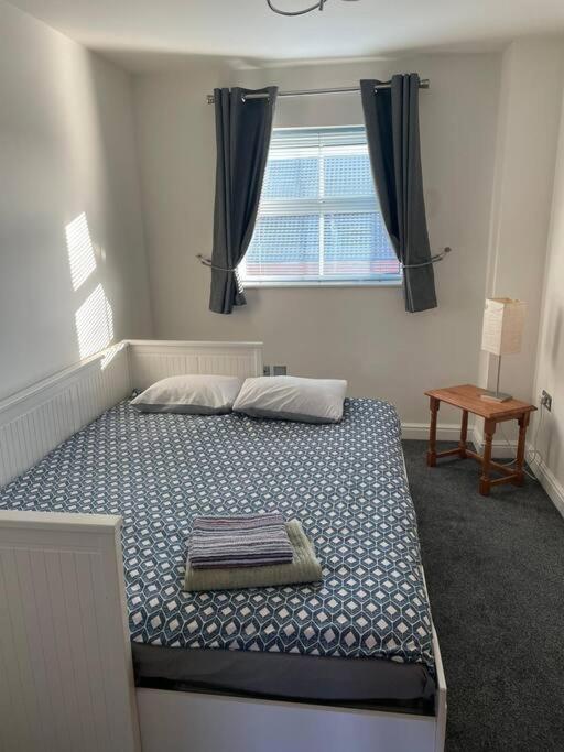 Apartamento Lincoln View Sleeps 4 Balcony Self Check-In Exterior foto